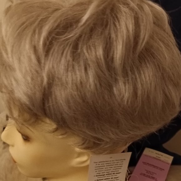 Paula Young Brand New Synthetic Silver Wig, Abby WhisperLite Petite - Picture 7 of 8